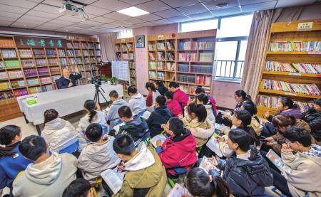 许双宝的家庭图书馆:图书馆